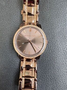 Michael Kors Rose Gold